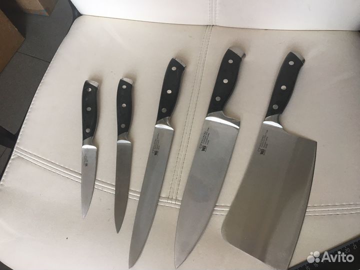 Wellberg Набор кухонных ножей с подставкой