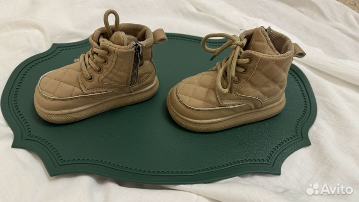 Ботинки демисезонные для девочки 23 размер