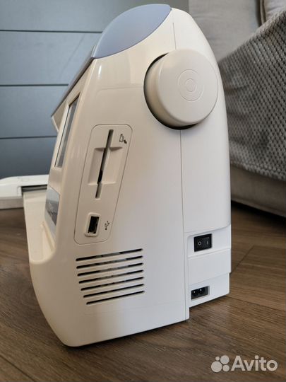 Вышивальная машина Brother innov-IS NV-770e