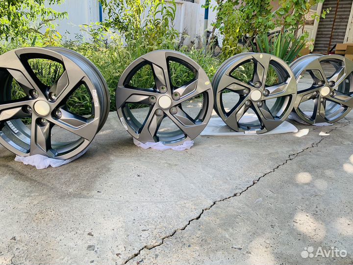 Оригинальные диски kia k5 R16