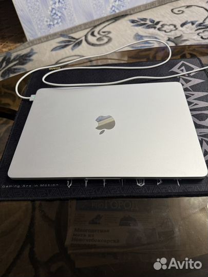 MacBook Air 13,6 2022 M2/8gb/256g/Сост. Новый