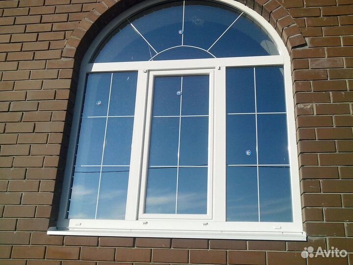 Окно пвх арочное с раскладкой