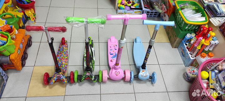 Самокат детский новый