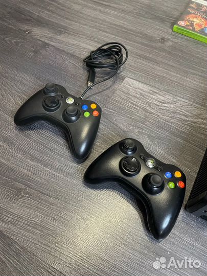 Xbox 360 Slim / 2 джоя / 2 диска