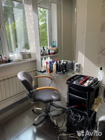 Парикмахер на подмену