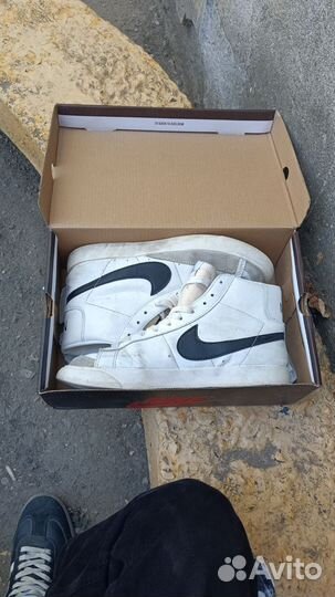 Nike blazer mid 77