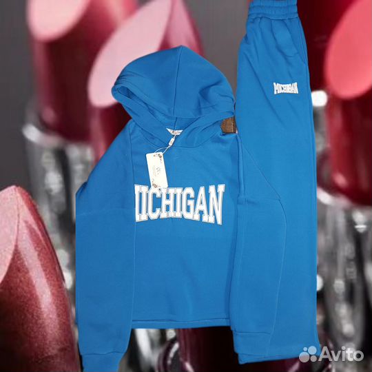 Спортивный костюм женский 46 новый