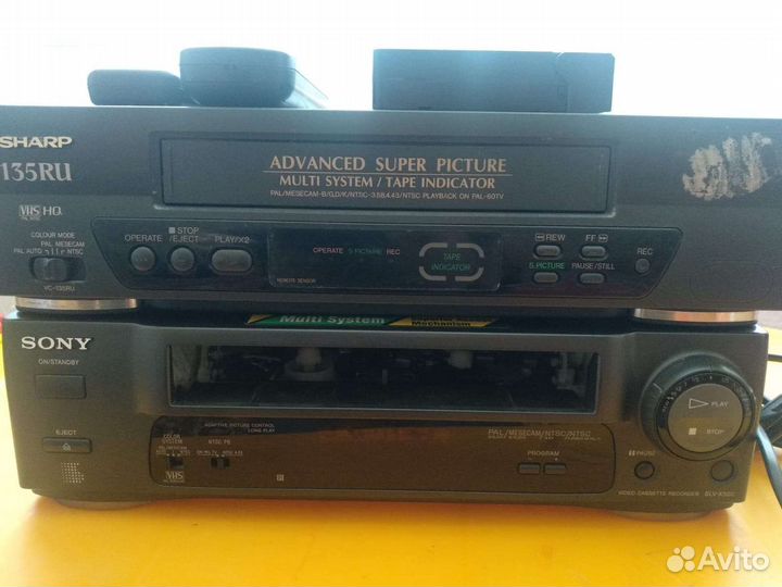 Видеомагнитофон