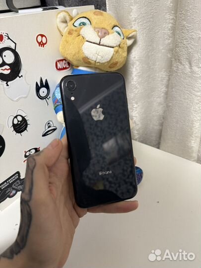 iPhone Xr, 64 ГБ