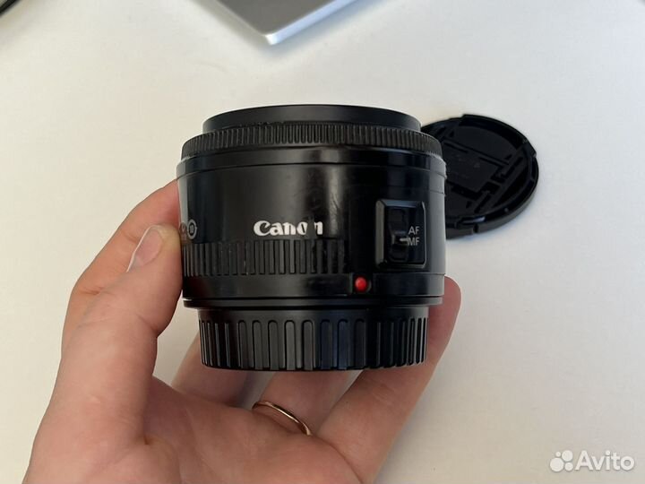 Объектив Canon EF 50mm 1.8