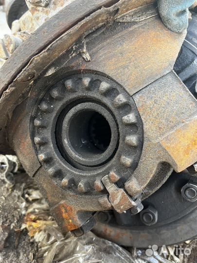 Редуктор на газон