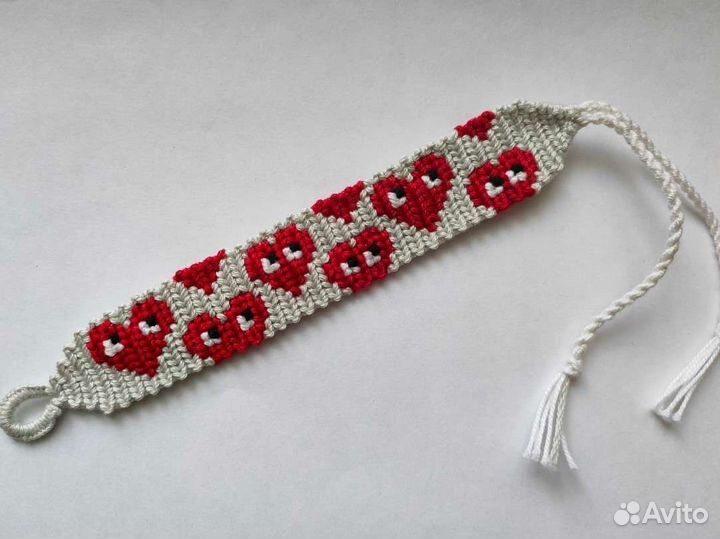 Браслет из мулине фенечка украшение