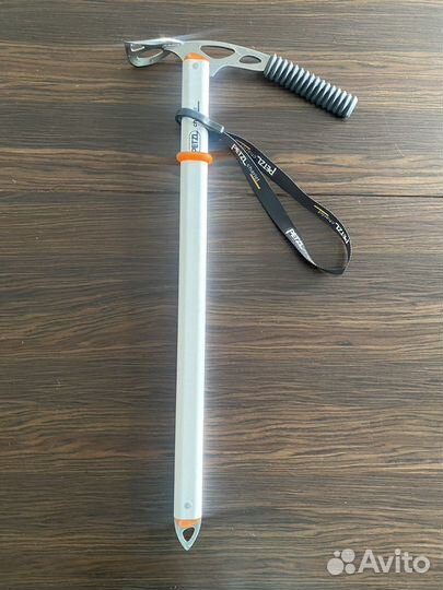 Новый ледоруб Petzl