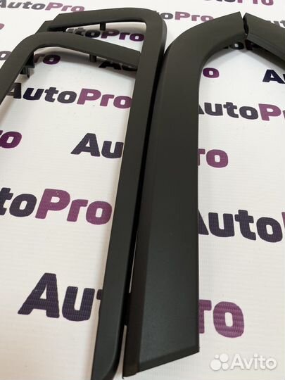 Молдинги переднего бампера LADA vesta черный мат