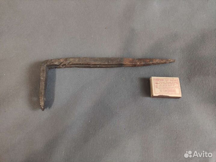 Костыль металлический кованый старинный