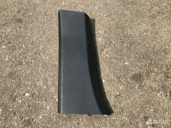 Обшивка стойки левая Cadillac SRX II 09-16