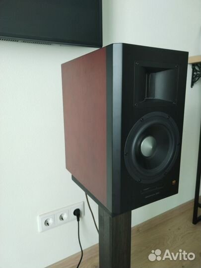 Полочная акустика AirPulse A300