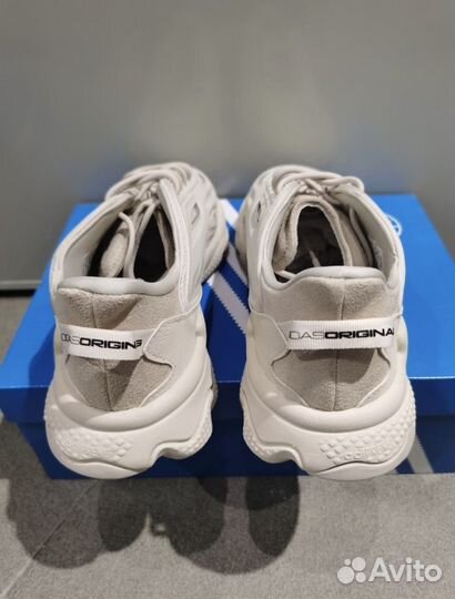 Adidas ozweego celox