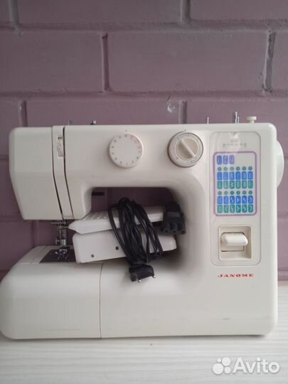 Швейная машина Janome бу