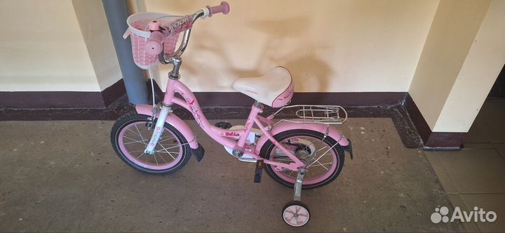 Продам велосипед четырехколесный