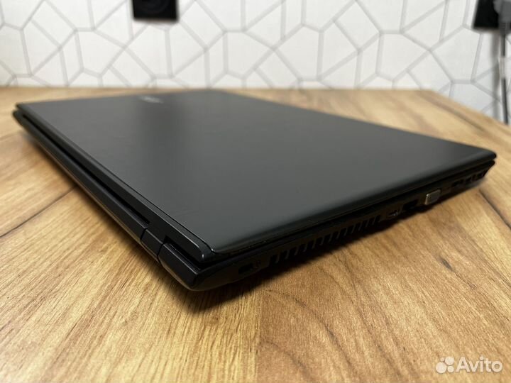 Игровой Acer i3-7130U/ 8GB/ SSD 256/ 940MX GDR5