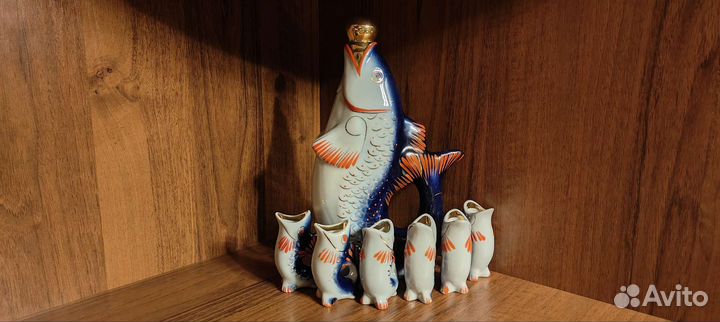 Графин и 6 стопок 