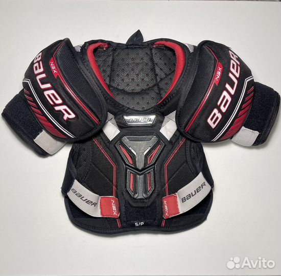 Нагрудник хоккейный bauer