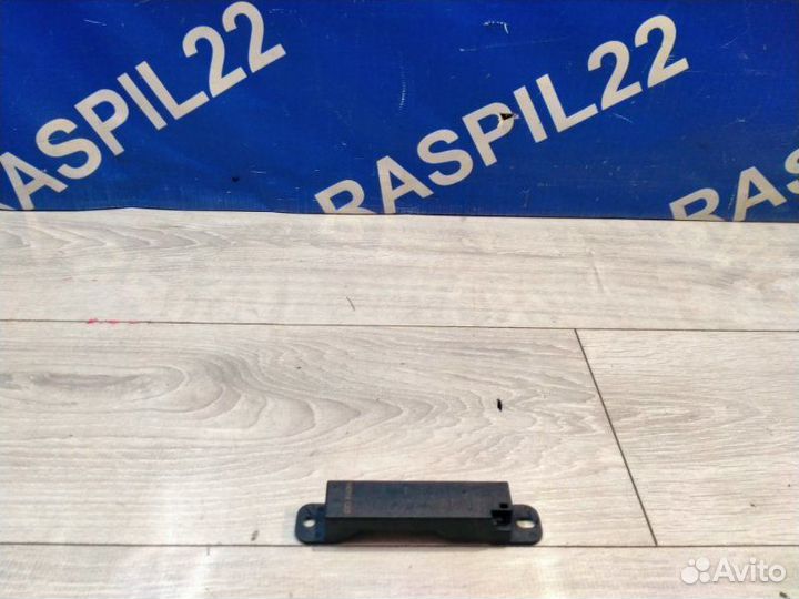 Антенна Mercedes-Benz 212.036 E 250 212 274.920 30