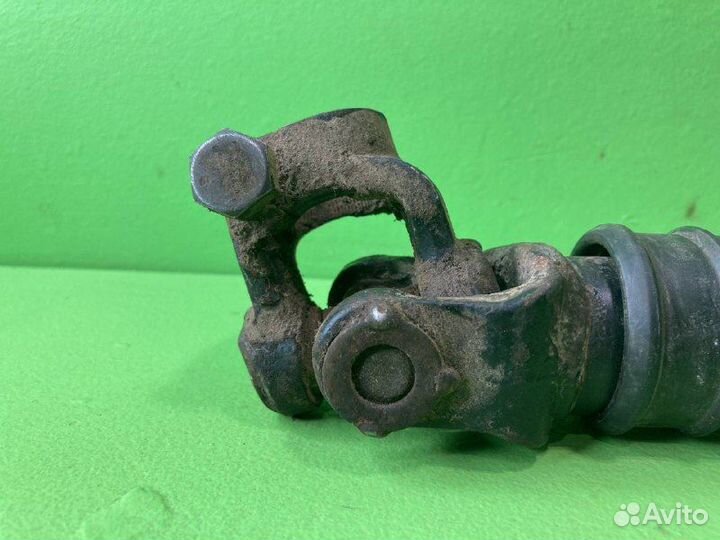 Вал рулевой колонки volvo FH13