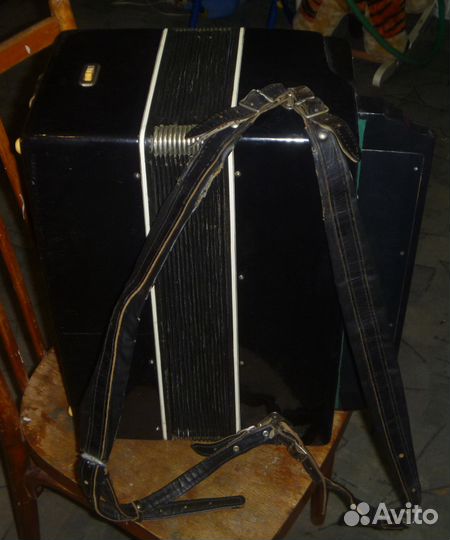 Продам баян Унисон-3