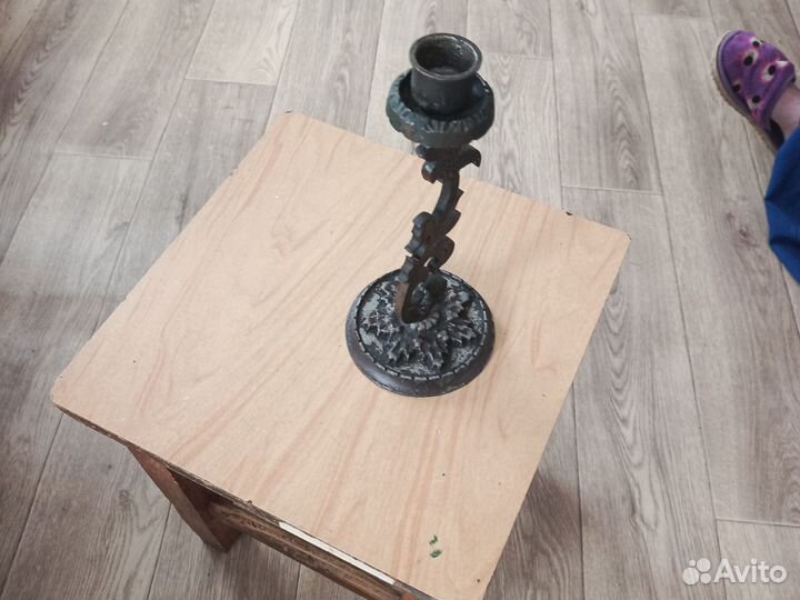 Подсвечник