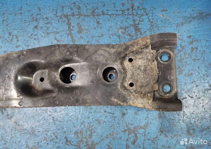 Лыжа Mitsubishi Outlander Xl CW