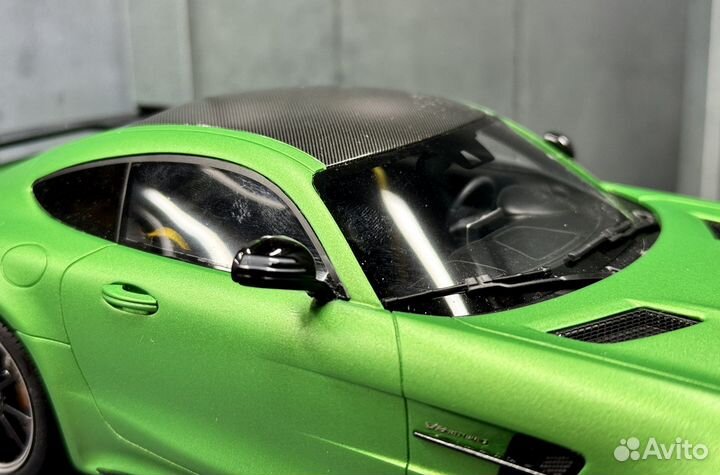 Модель Mercedes-AMG GT-R Green GT Spirit 1/18