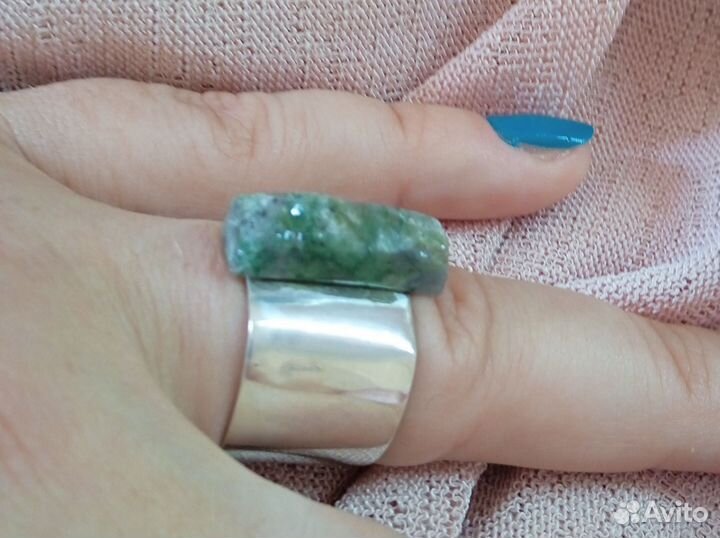 Серебряное кольцо