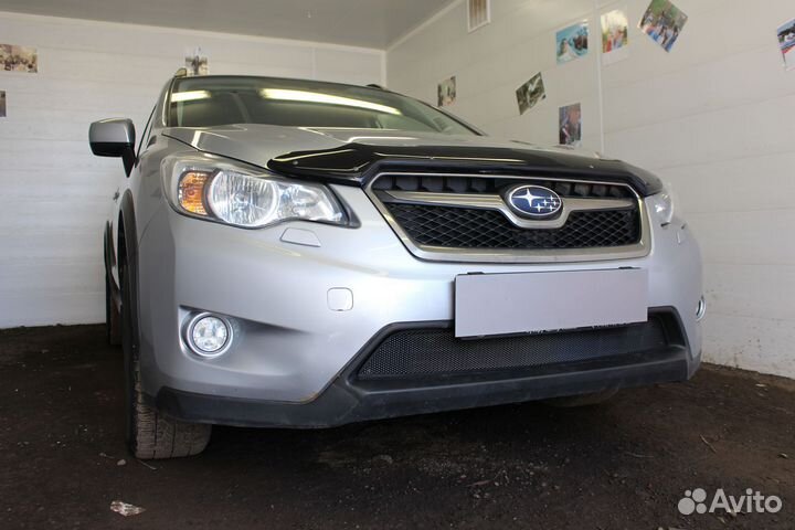 Защитная сетка радиатора черная Subaru XV (2011-20