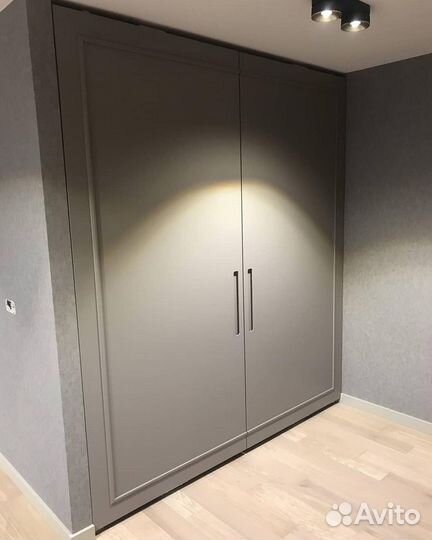 Шкаф распашной / купе