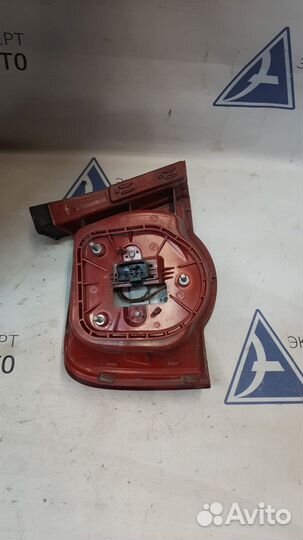 Фонарь задний правый Volkswagen Passat, B6 2010