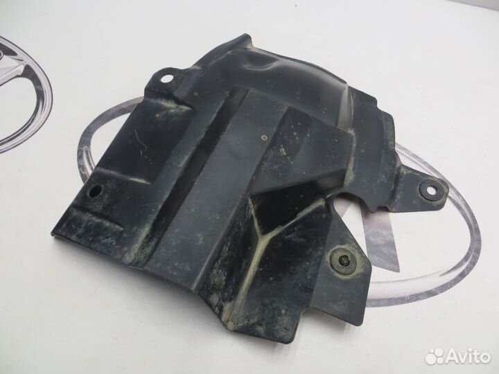 Пыльник двигателя правый Mazda CX-7
