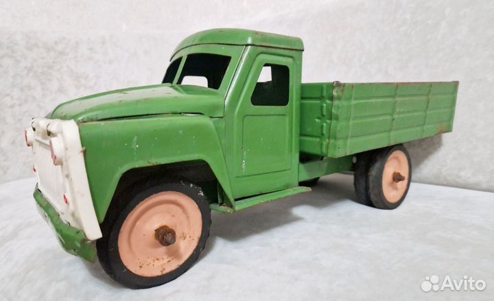 Железный грузовик СССР