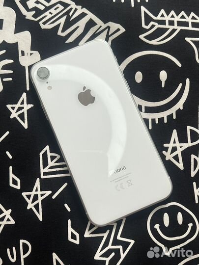 iPhone Xr, 64 ГБ