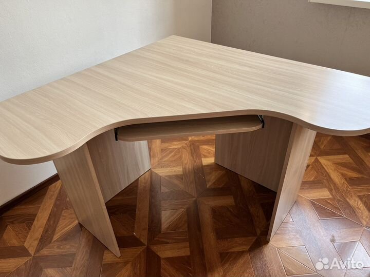 Угловой письменный стол бу