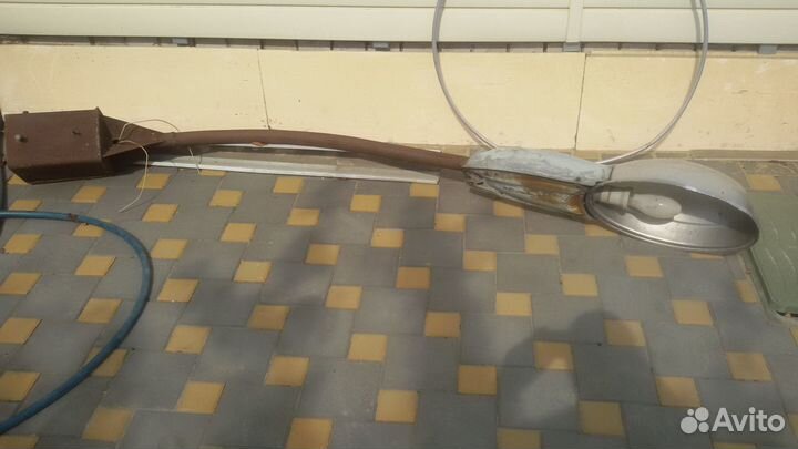 Уличный светильник кобра