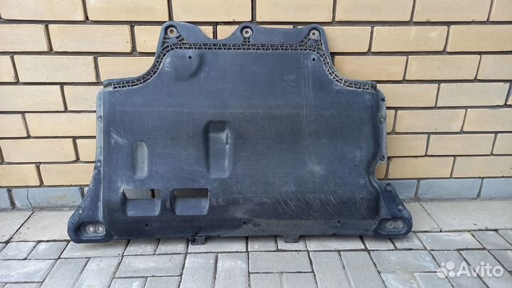 Защита двигателя Volkswagen Tiguan 2 б/у