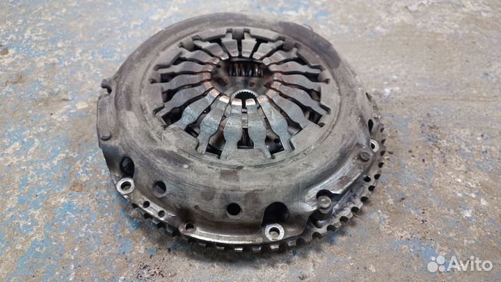 Маховик со сцеплением МКПП LADA Ларгус