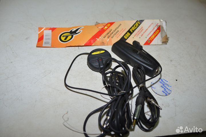 Антенна автомобильная активная TV+radioдополнитель