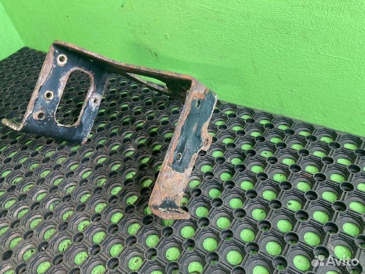 Кронштейн осушителя KAMAZ 5490-T5