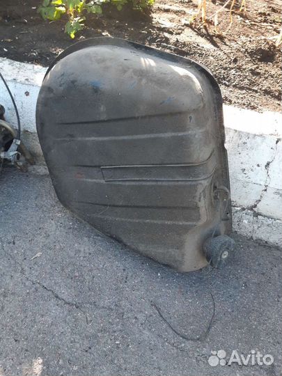 Бензобак