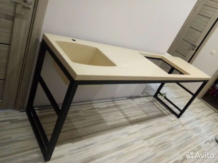 Столешница из искусственного камня