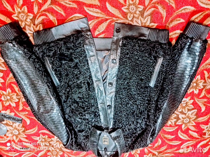 Жилетки куртки каракуль с кожей питона