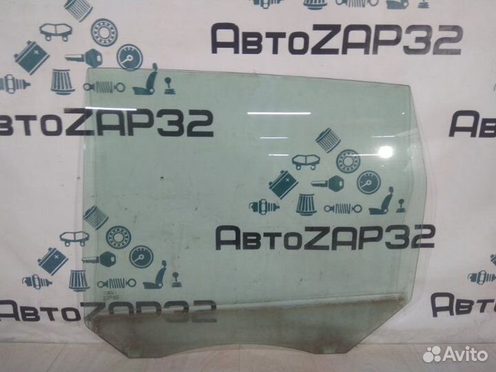Стекло двери заднее левое Ford C-Max aoda 2004